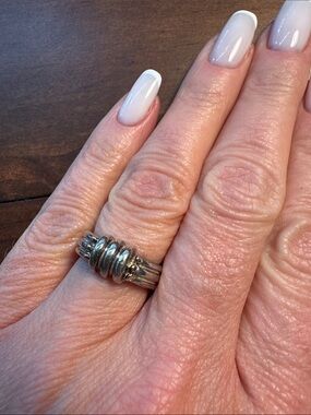 Sterling Silver Ribbed Stackable Ring – Silver